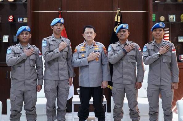 Kapolda Gorontalo Beri Pesan untuk Personel Satgas FPU 7 Minusca 1 Kapolda Gorontalo Beri Pesan untuk Personel Satgas FPU 7 Minusca. (Foto: Humas Polda Gorontalo)