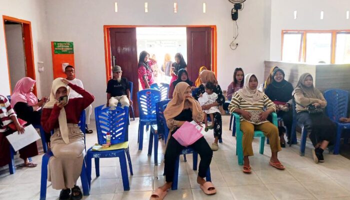 Warga Desa Posso Antusias Ikuti Layanan Adminduk dari Disdukcapil Gorut