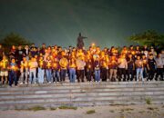 Lilin-Lilin Duka untuk Muhamad Jeksen dari Pecinta Alam Gorontalo 7 Lilin-Lilin Duka untuk Muhamad Jeksen dari Pecinta Alam Gorontalo