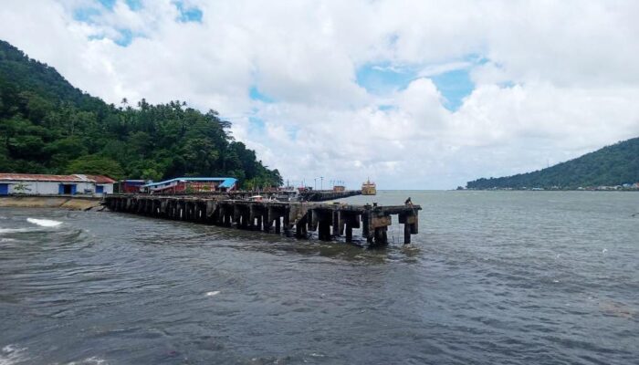 Cuaca Buruk, UPP Kelas II Tahuna Larang Kapal Berlayar