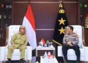 Silaturahmi Kapolda Gorontalo dan Bupati Bone Bolango Teguhkan Sinergitas Pemerintah dan Kepolisian 13 Silaturahmi Kapolda Gorontalo dan Bupati Bone Bolango Teguhkan Sinergitas Pemerintah dan Kepolisian. (Foto: Humas Polda Gorontalo)