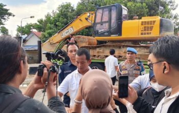 Kasus PETI Pohuwato Masuk Tahap II, Ditreskrimsus Polda Gorontalo Serahkan Tersangka ke Kejaksaan. (Foto: Humas Polda Gorontalo)