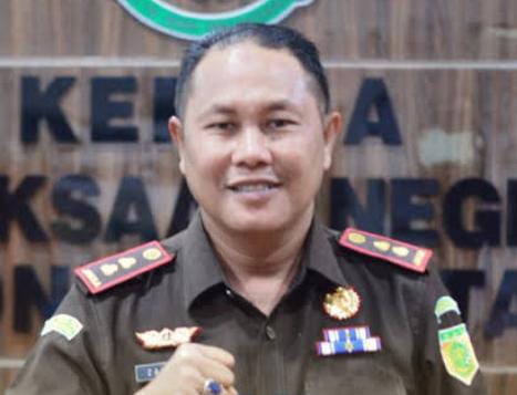 Jejak Dana Desa Miliaran Rupiah di Balik Kasus BKAD Gorut, Kejari Pastikan Proses Hukum Berlanjut 1 Kepala Kejaksaan Negeri Gorontalo Utara, Zam Zam Ikhwan, S.H., M.H., (Foto: Dok. Kejari Gorut)