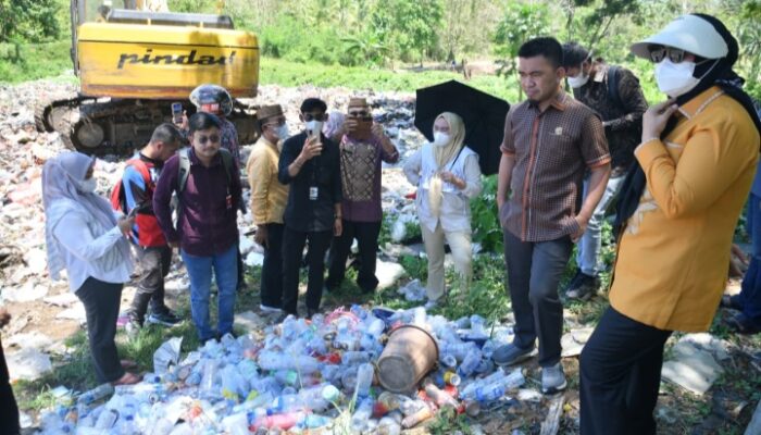 Komisi III DPRD Gorut Dorong Pemda Tindaklanjuti Dampak Lingkungan TPA Molantadu 6 Komisi III DPRD Gorut Dorong Pemda Tindaklanjuti Dampak Lingkungan TPA Molantadu
