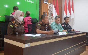 Dugaan Korupsi di PUDAM Tirta Gerbang Emas, Kejari Gorontalo Utara Tetapkan Dua Mantan Direktur Sebagai Tersangka 4 Dugaan Korupsi di PUDAM Tirta Gerbang Emas, Kejari Gorontalo Utara Tetapkan Dua Mantan Direktur Sebagai Tersangka. (Foto: GoTimes/Febri)