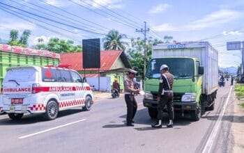 Lima Pengendara Disidang di Bone Bolango, Pelanggaran Didominasi Tidak Bawa SIM 6 Lima Pengendara Disidang di Bone Bolango, Pelanggaran Didominasi Tidak Bawa SIM. (Foto: Juna/Nusantara1)