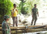 Pastikan Kesiapan Infrastruktur, Dandim 1314/Gorut Cek Lokasi Jembatan Gantung 10 Pastikan Kesiapan Infrastruktur, Dandim 1314/Gorut Cek Lokasi Jembatan Gantung. (Foto: Kodim 1314 Gorut)