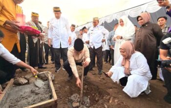 Kapolda Gorontalo Hadiri Awal Pembangunan Masjid Islamic Center 3 Kapolda Gorontalo Hadiri Awal Pembangunan Masjid Islamic Center. (Foto: Humas Polda Gorontalo)