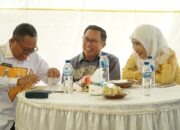 Prof. Yeheskiel Tiranda: Koperasi Cahaya Tambang Gorut Disiapkan Jadi Pilot Project Nasional 12 Bupati Gorontalo Utara, Thariq Modanggu (Kiri), Prof.DR.Yeheskiel M.Tiranda (Tengah), Andi Nurpati Mantan Ketua KPU RI (Kanan) pada acara peresmian Koperasi Cahaya Tambang Gorontalo Utara. (Foto: Humas Pemda Gorut)