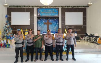 Waka Ops Res Pohuwato Tinjau Pos Pam dan Sterilisasi Gereja di Paguat dan Marisa 3 Waka Ops Res Pohuwato Tinjau Pos Pam dan Sterilisasi Gereja di Paguat dan Marisa. (Foto: Humas Polres Pohuwato)