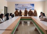 Ujian Tertulis BLUD RSUD dr. ZUS Diikuti Dokter Umum dan Spesialis, Tunjukkan Seleksi Profesional dan Akuntabel 9 Ujian Tertulis BLUD RSUD dr. ZUS Diikuti Dokter Umum dan Spesialis, Tunjukkan Seleksi Profesional dan Akuntabel. (Foto: Humas RSUD ZUS)