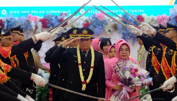 Kapolda Gorontalo Pimpin Upacara Pedang Pora Wisuda Purna Bakti Polri T.A. 2025
