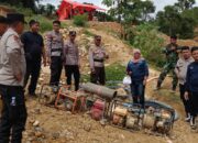 Forkopimda Pohuwato Solid Tertibkan PETI 9 Forkopimda Pohuwato Solid Tertibkan PETI. (Foto: Humas Polres Pohuwato)