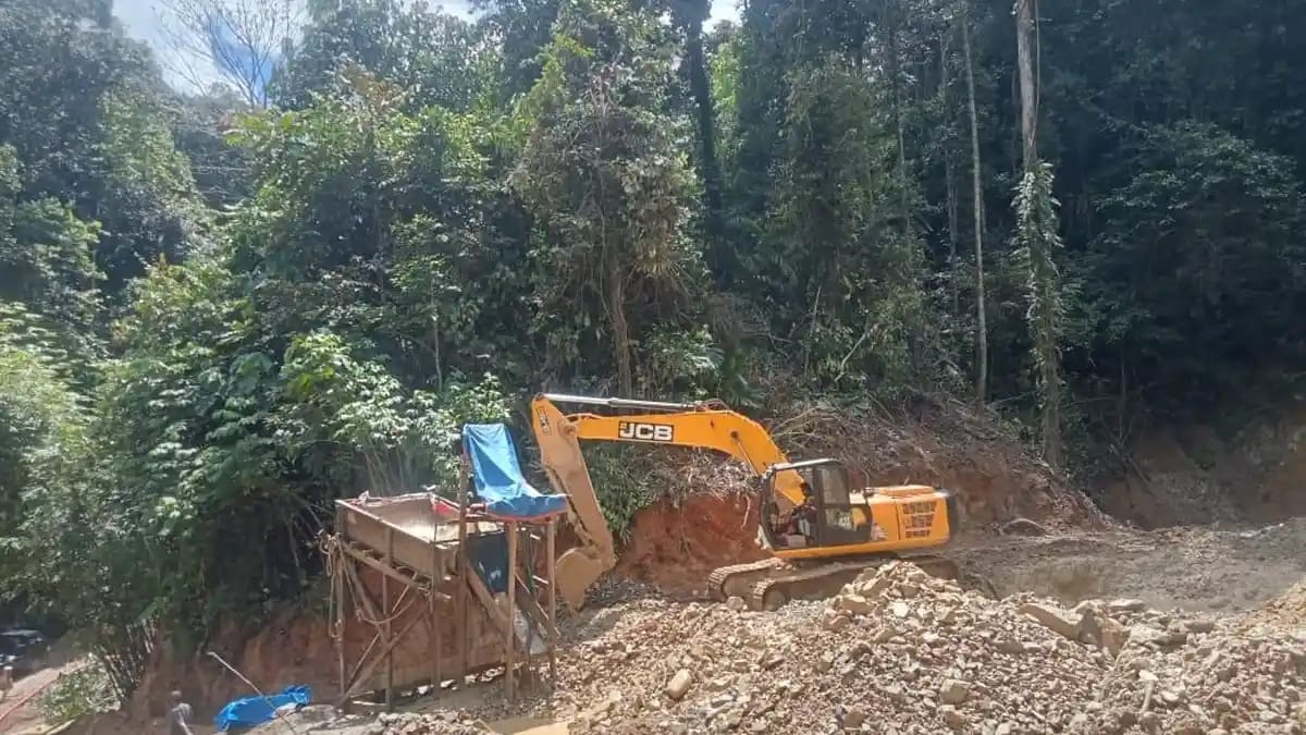 Aktivitas PETI di Pohuwato Dinilai Picu Banjir Bandang. (Foto: Ist)