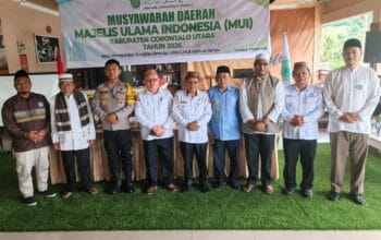 Resmi Pimpin MUI Gorut, Ustadz Sukri Bobihu Siap Dukung dan Berkolaborasi dengan Pemda
