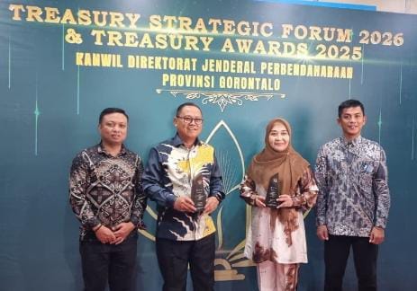 Badan Keuangan Gorontalo Utara Antar Daerah Raih Dua Penghargaan Treasury Award 2025 1 Badan Keuangan Gorontalo Utara Antar Daerah Raih Dua Penghargaan Treasury Award 2025. (Foto: Dok. Pribadi)