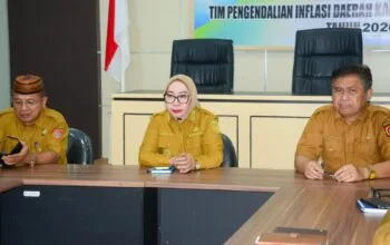 Pengendalian Inflasi dan Evakuasi Program 3 Juta Rumah Dibahas dalam Rakor Dipimpin Wabup Gorut 6 Pengendalian Inflasi dan Evakuasi Program 3 Juta Rumah Dibahas dalam Rakor Dipimpin Wabup Gorut. (Foto: Humas Pemda Gorut)