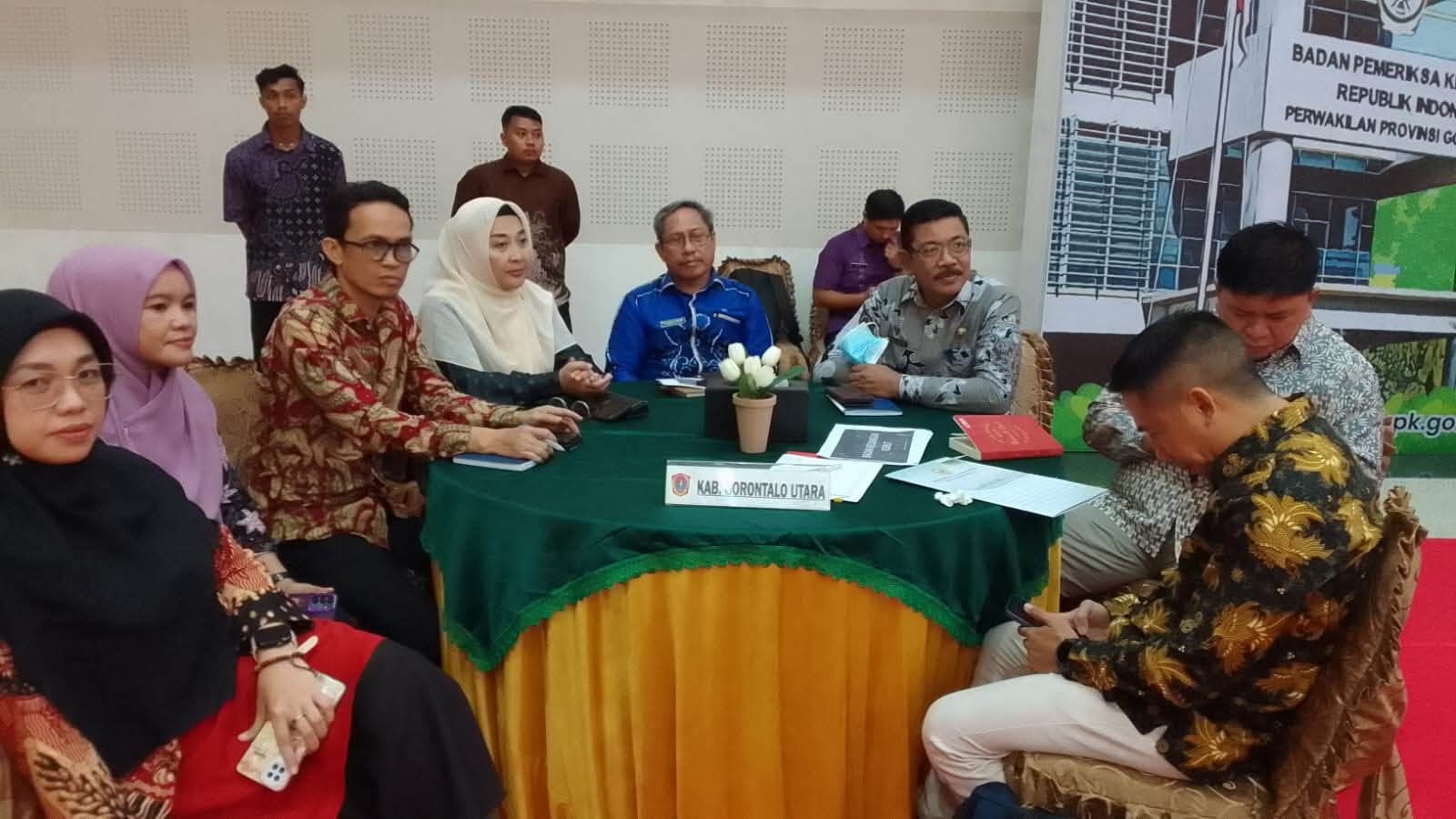 Sekda Gorontalo Utara Hadiri FGD Evaluasi dan Pemantapan Penyusunan LKPD Unaudited 2025. (Foto: Diskominfo Kab. Gorut)