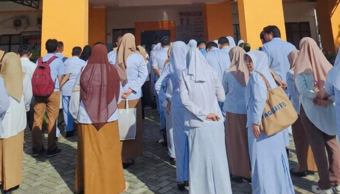 Tenaga Kontrak RSUD dr. Zainal Umar Sidiki Ikuti Apel Perdana, Ditekankan Profesionalisme dan Disiplin