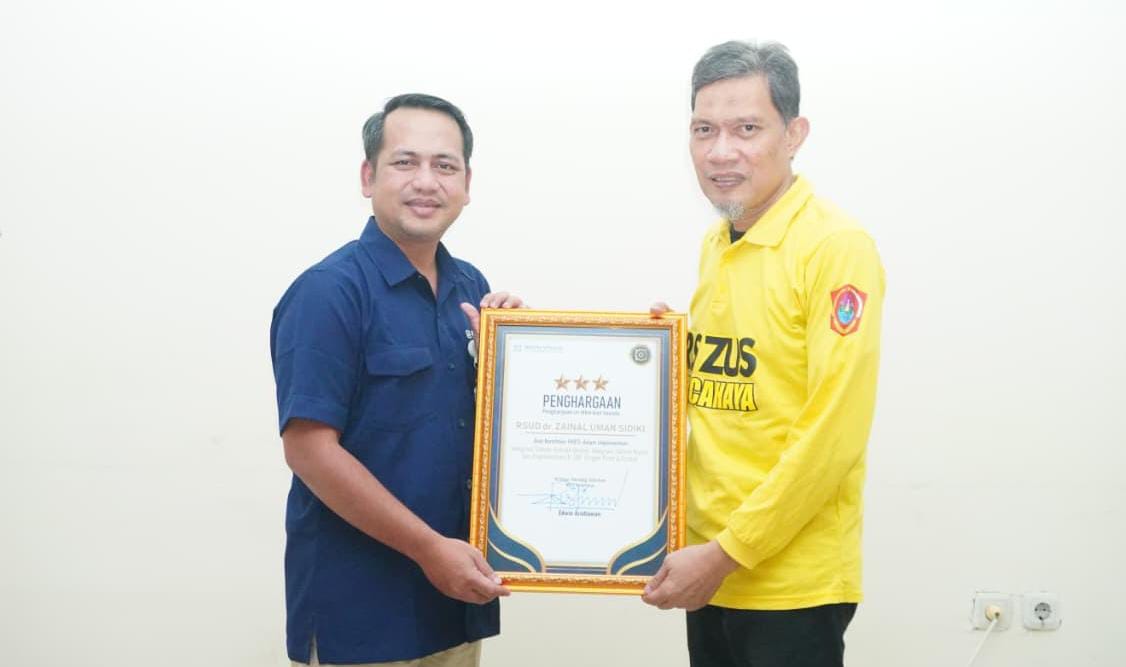 RSUD dr. Zainal Umar Sidiki Raih Penghargaan dari BPJS Kesehatan atas Komitmen Integrasi Sistem Layanan. (Foto: Humas RSUD ZUS)