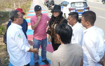 Bupati Gorut Bahas Kerja Sama Investasi Hotel dan Auditorium Bersama Dewi Sartika Pasande. (Foto: Diskominfo Kab. Gorontalo Utara)